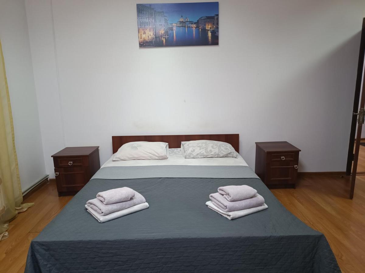 Apartments Domovik On Valenberga 3 Mukacheve Luaran gambar