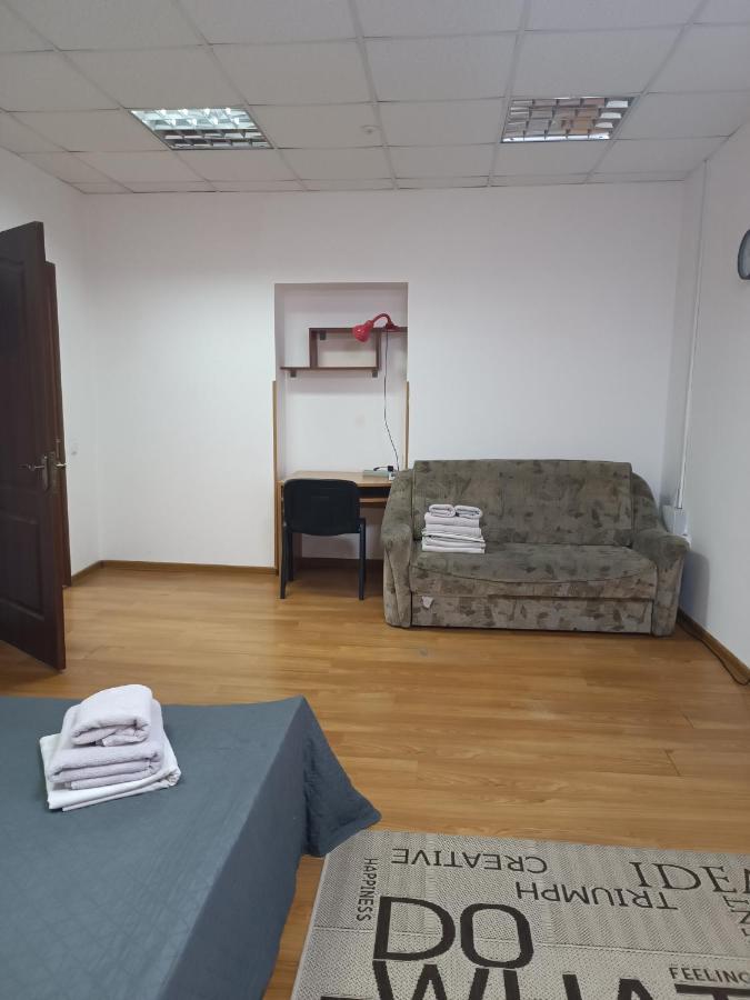 Apartments Domovik On Valenberga 3 Mukacheve Luaran gambar