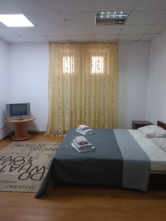 Apartments Domovik On Valenberga 3 Mukacheve Luaran gambar
